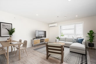 Park Place in Winnipeg, MB - Foto de edificio - Building Photo