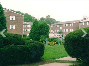 Station Walk Apartments in Philadelphia, PA - Building Photo - Building Photo