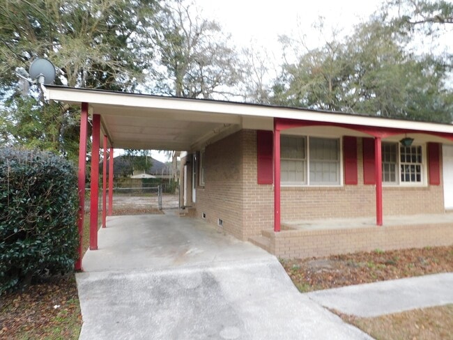 2512 Deborah Dr in Valdosta, GA - Building Photo - Building Photo