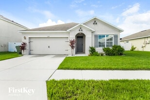 6142 Grey Heron Dr in Winter Haven, FL - Building Photo