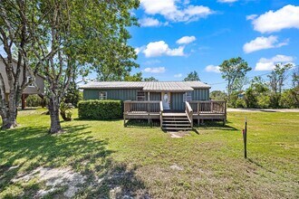 6909 County Rd 203 in Liverpool, TX - Building Photo - Building Photo