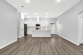 15914 Tug Ct in Crosby, TX - Building Photo - Building Photo