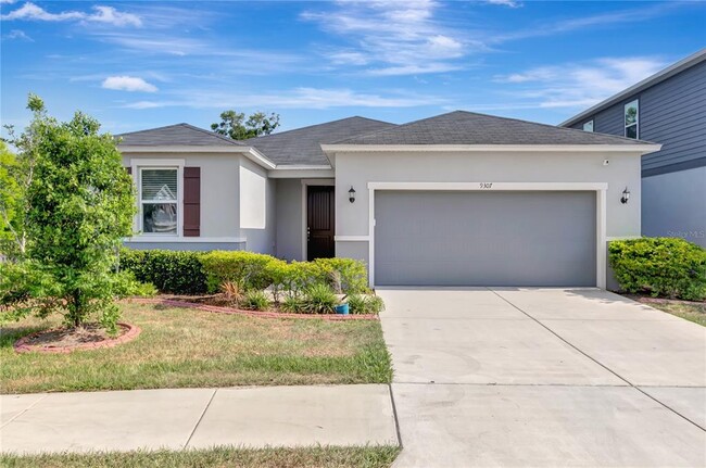 9307 Equity Ln in Seffner, FL - Foto de edificio - Building Photo