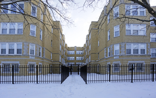 7241-7255 S Constance Ave in Chicago, IL - Foto de edificio - Building Photo