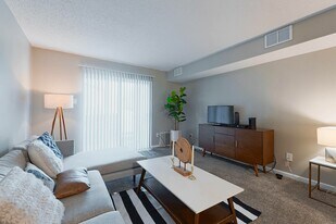 Crossing at Northpointe Apartments in Florissant, MO - Building Photo