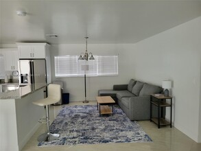 3201 Florida Ave in Miami, FL - Building Photo - Building Photo