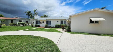 1701 Shenandoah St in Hollywood, FL - Building Photo - Building Photo