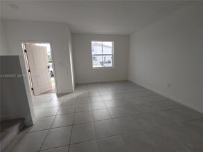 2353 NW 122nd Ter in Miami Shores, FL - Building Photo - Building Photo