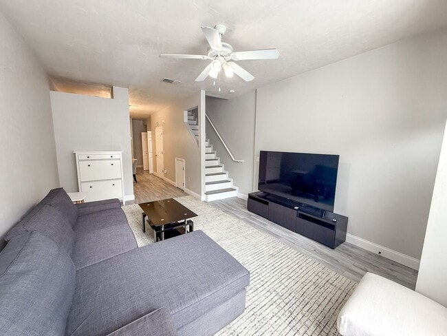 3584 SW 30th Way in Gainesville, FL - Building Photo - Building Photo