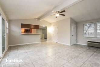 7716 Gullit Way in Indianapolis, IN - Building Photo - Building Photo