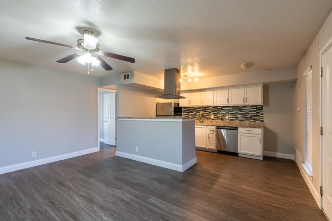 North End on Berkman Apartments in Austin, TX - Building Photo - Interior Photo