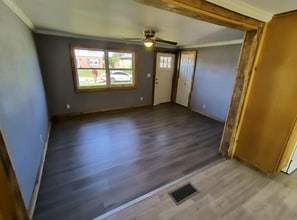 916 Donegal Dr E in Follansbee, WV - Building Photo - Building Photo
