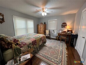 859 Oasis St in New Braunfels, TX - Building Photo - Building Photo