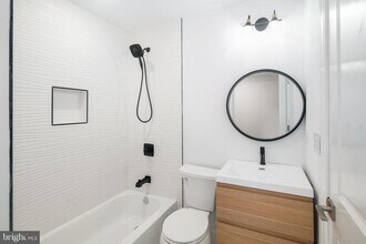 653 N Preston St in Philadelphia, PA - Building Photo - Building Photo