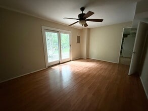 704 Shirley Manor Rd in Reisterstown, MD - Building Photo - Building Photo