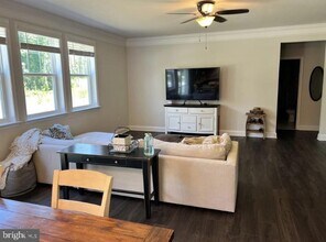 111 Zoe Wy in Stafford, VA - Building Photo - Building Photo