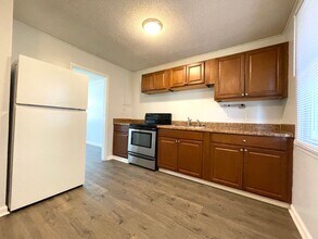 516 Elm St in Jacksonville, NC - Building Photo - Building Photo