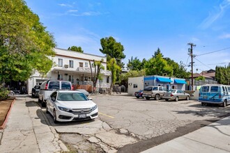 1823 Colorado Blvd in Los Angeles, CA - Building Photo - Primary Photo