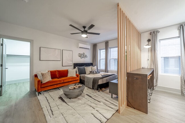 property at 3546 N Southport Ave