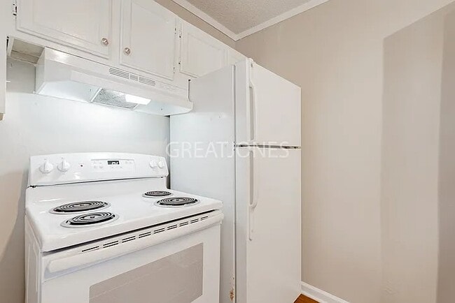 2816 Friendly Ln in Columbia, SC - Building Photo - Building Photo