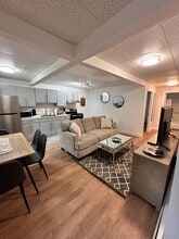 310 Union St, Unit 4 in Bangor, ME - Building Photo - Building Photo