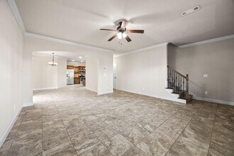 547 N Longfellow Ln in Fayetteville, AR - Building Photo - Building Photo