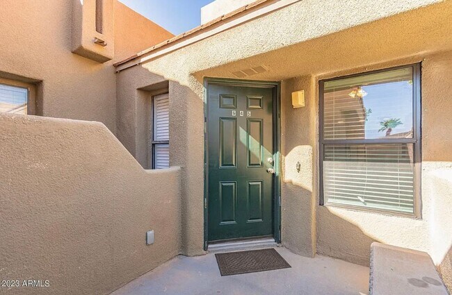 property at 1432 W Emerald Ave