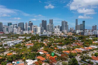 501 SW 19th Rd in Miami, FL - Building Photo - Building Photo