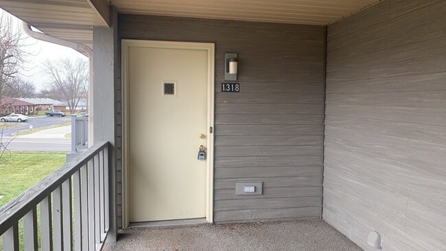 1318 Lyons Rd in Washington Township, OH - Building Photo - Building Photo