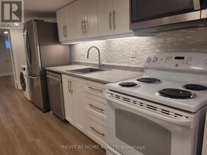 246 Rosemount Ave in Toronto, ON - Building Photo - Building Photo