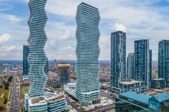 M1 in Mississauga, ON - Building Photo - Building Photo