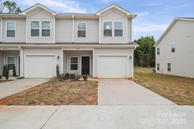 916 S Battleground Ave in Kings Mountain, NC - Building Photo - Building Photo