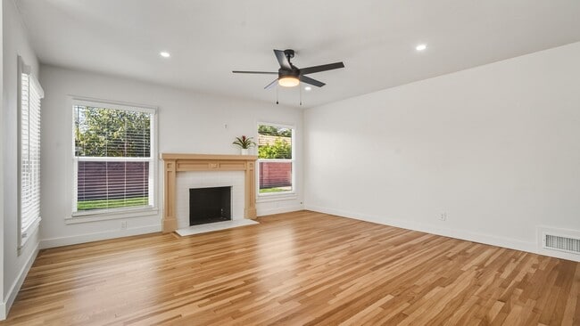 1307 N Maplewood St in Anaheim, CA - Building Photo - Building Photo