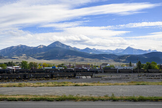 205 E Chinook St in Livingston, MT - Building Photo - Building Photo