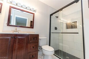 417 SE 21st Terrace in Cape Coral, FL - Building Photo