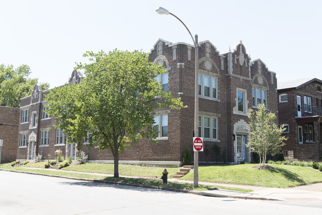 5000 Mardel Ave in St. Louis, MO - Building Photo