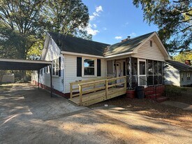 2306 Maple Rd SE in Rome, GA - Building Photo