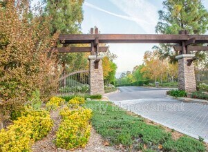 26506 Morro Bay Dr in Santa Clarita, CA - Building Photo - Building Photo