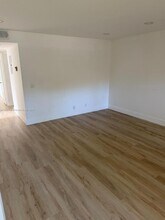 100 SW 132nd Way in Pembroke Pines, FL - Building Photo - Building Photo