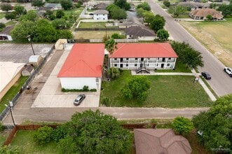12 E Stubbs St in Edinburg, TX - Foto de edificio - Building Photo