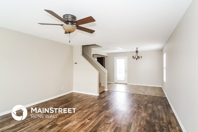 622 Greenway St in Greenwood, IN - Foto de edificio - Building Photo