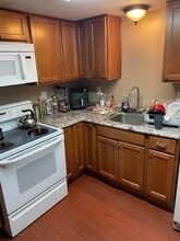 1732 Broad St in Cranston, RI - Building Photo - Building Photo