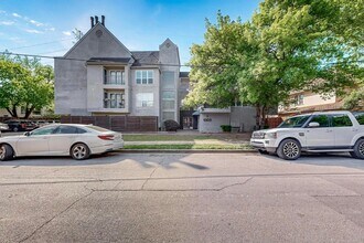 4303 Buena Vista St, Unit 306 in Dallas, TX - Building Photo - Building Photo