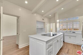 2202 The Terrace in Los Angeles, CA - Building Photo - Building Photo