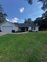 225 Addison Ln in Perry, GA - Building Photo