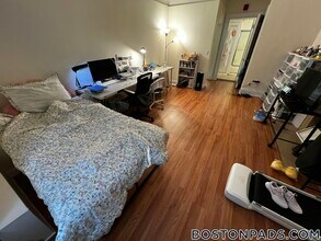 62 Boylston St, Unit 405 in Boston, MA - Building Photo - Building Photo