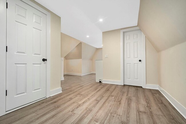 403 Palisade Ave in Yonkers, NY - Building Photo - Building Photo