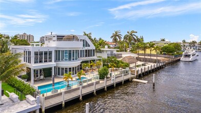 1319 Seminole Dr in Fort Lauderdale, FL - Foto de edificio - Building Photo