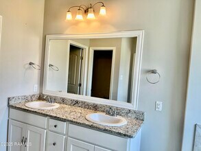 109 Marais Ave in Youngsville, LA - Building Photo - Building Photo