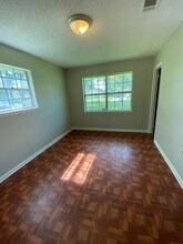 1006 E Hazel St in Gonzales, LA - Building Photo - Building Photo